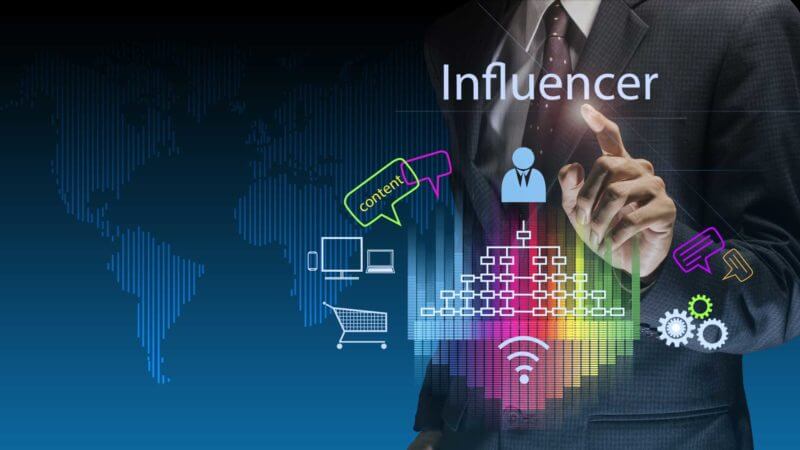 Business man chooses the influencer 