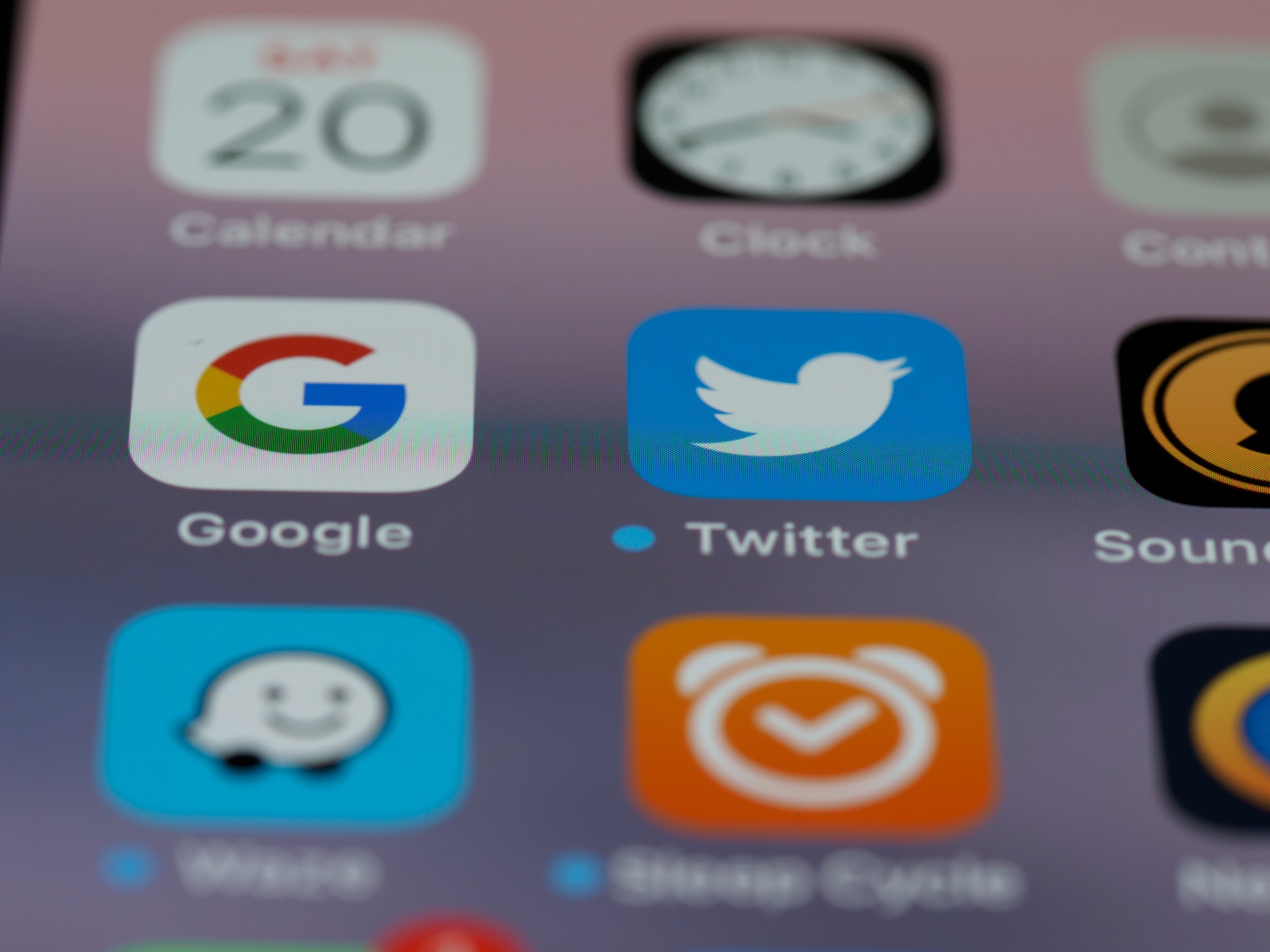 Google and twitter icon in IOS